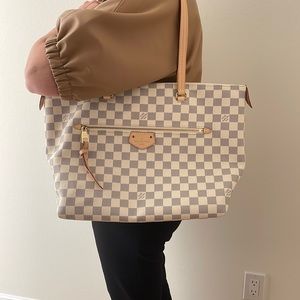 Louis Vuitton ie a MM D.Azur